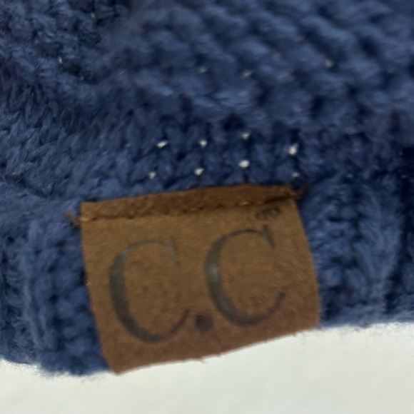 NWT. C. C. Blue Messy Bun/ Pony Tail Beanie Hat. - Picture 4 of 5